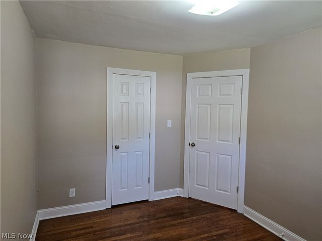 403 High Grove Boulevard, Akron, OH 44312