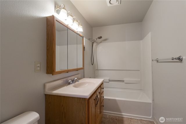10901 NE 7th Street, Vancouver, WA 98664