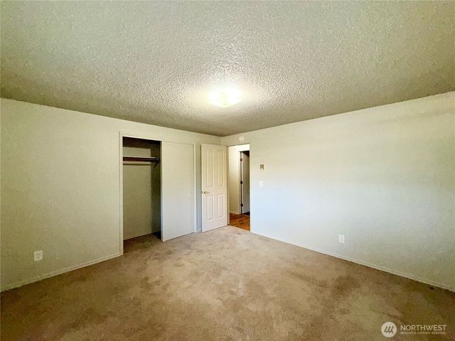 10901 NE 7th Street, Vancouver, WA 98664