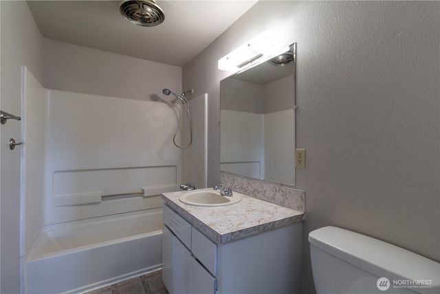 10901 NE 7th Street, Vancouver, WA 98664
