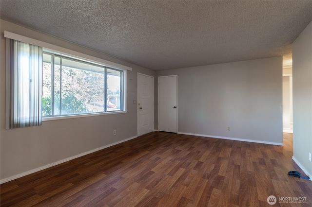 10901 NE 7th Street, Vancouver, WA 98664
