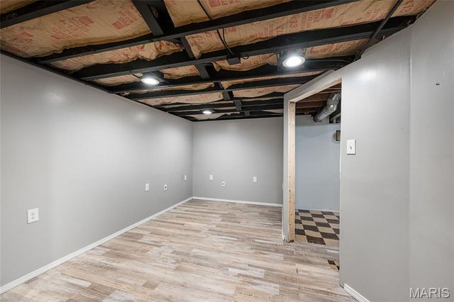 8014 Morgan Ford Road, St Louis, MO 63123