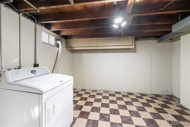 8014 Morgan Ford Road, St Louis, MO 63123