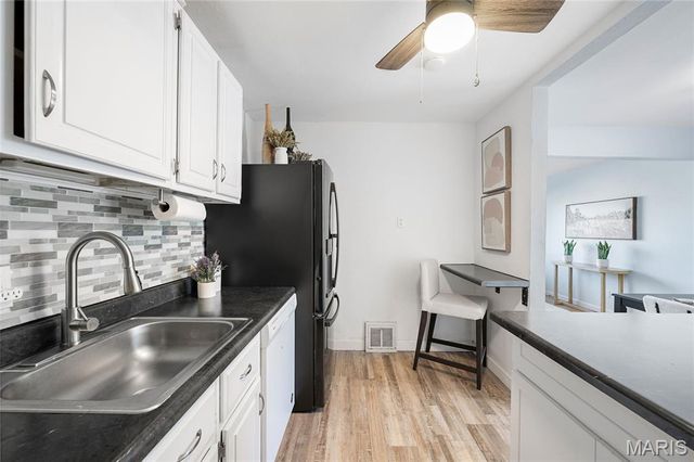 8014 Morgan Ford Road, St Louis, MO 63123