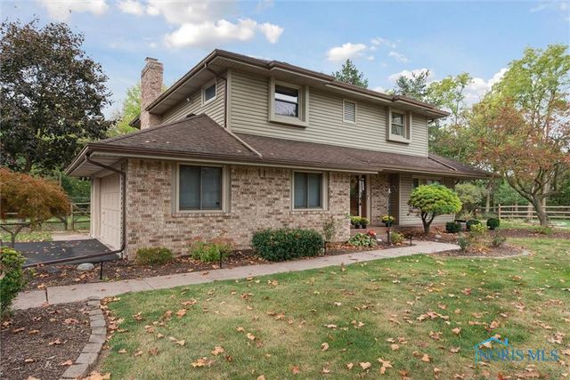 831 Whitehorse Court, Perrysburg, OH 43551