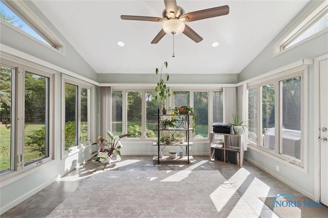 831 Whitehorse Court, Perrysburg, OH 43551