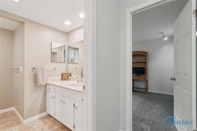 831 Whitehorse Court, Perrysburg, OH 43551