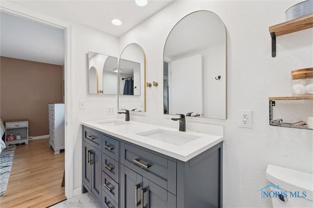 831 Whitehorse Court, Perrysburg, OH 43551