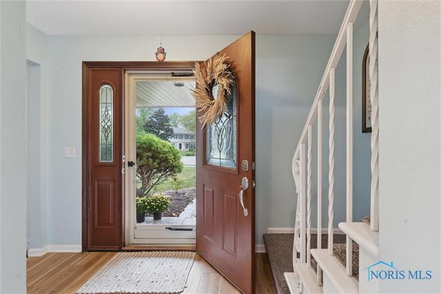 831 Whitehorse Court, Perrysburg, OH 43551