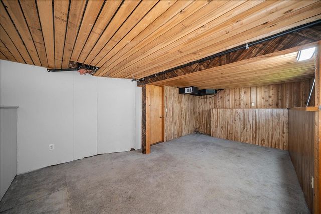 1207 E Providence Ave, Spokane, WA 99207