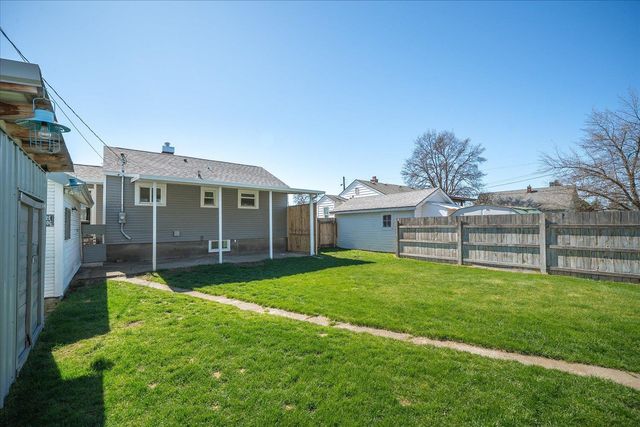 1207 E Providence Ave, Spokane, WA 99207