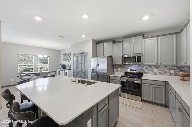 4225 ZIDAL Court, Jacksonville, FL 32277