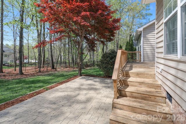 158 Forest Walk Way, Mooresville, NC 28115