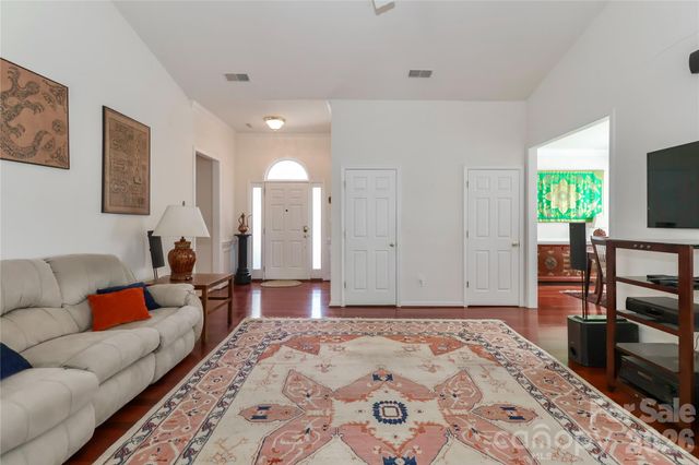 158 Forest Walk Way, Mooresville, NC 28115