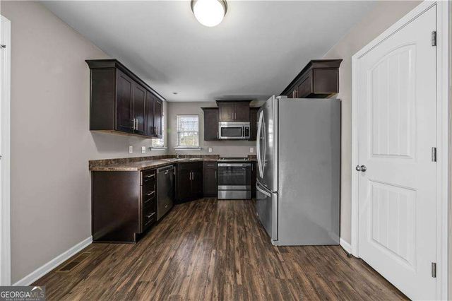 922 Center Bay Drive, Villa Rica, GA 30180