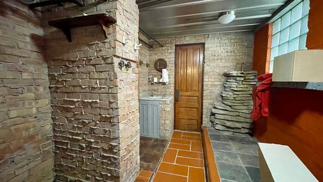 2244 N Maplewood Avenue, Chicago, IL 60647
