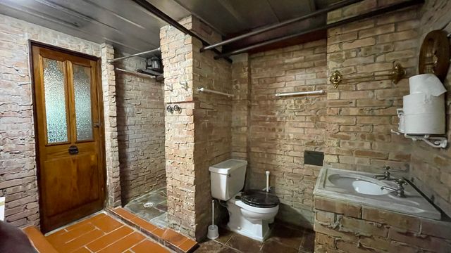 2244 N Maplewood Avenue, Chicago, IL 60647