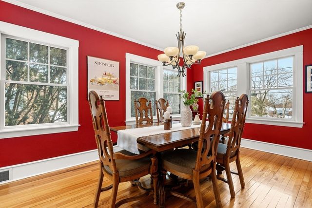 15 College Ave, Arlington, MA 02474