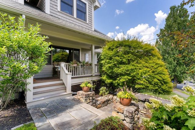 15 College Ave, Arlington, MA 02474