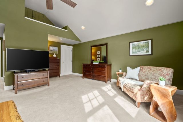 15 College Ave, Arlington, MA 02474