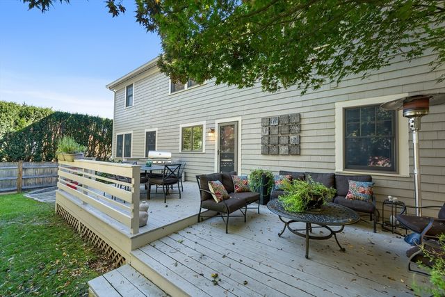 15 College Ave, Arlington, MA 02474