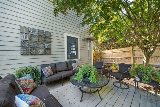 15 College Ave, Arlington, MA 02474