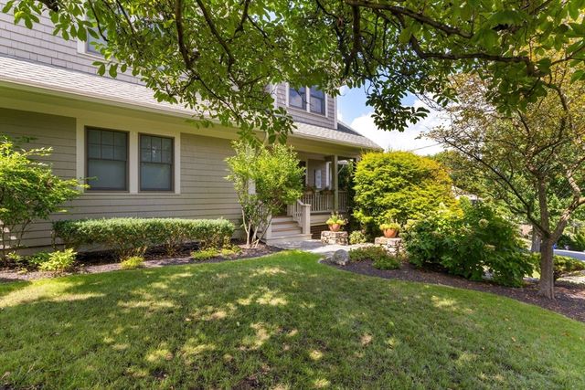 15 College Ave, Arlington, MA 02474