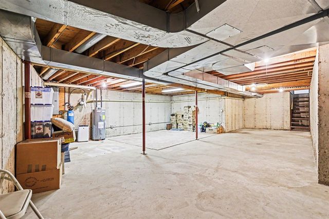 16791 De Avenue, Augusta, MI 49012