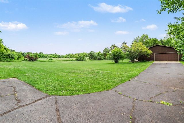 16791 De Avenue, Augusta, MI 49012