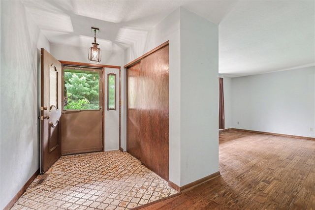 16791 De Avenue, Augusta, MI 49012