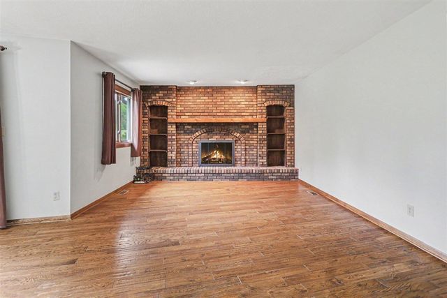 16791 De Avenue, Augusta, MI 49012