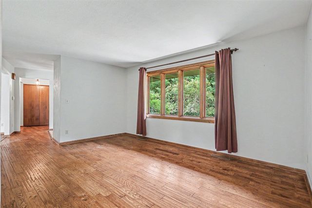 16791 De Avenue, Augusta, MI 49012