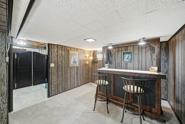 10901 Russell Avenue S, Bloomington, MN 55431