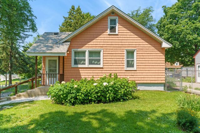 10901 Russell Avenue S, Bloomington, MN 55431