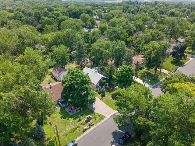 10901 Russell Avenue S, Bloomington, MN 55431