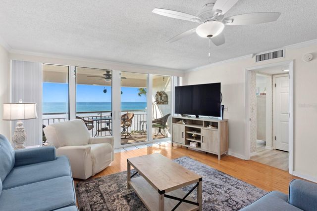 2900 GULF BOULEVARD 211, Belleair Beach, FL 33786