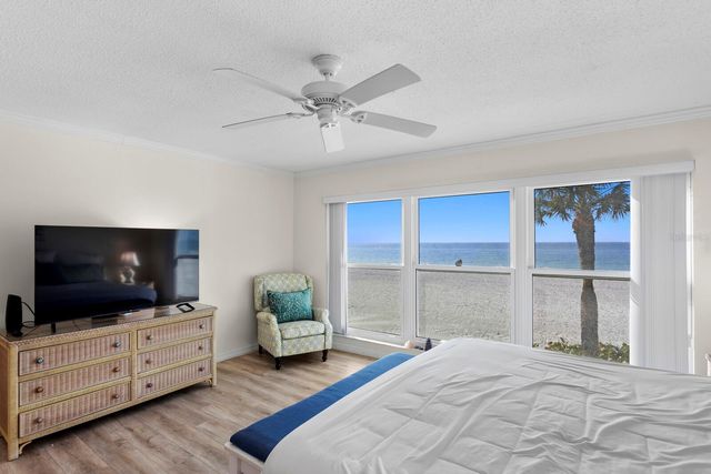 2900 GULF BOULEVARD 211, Belleair Beach, FL 33786