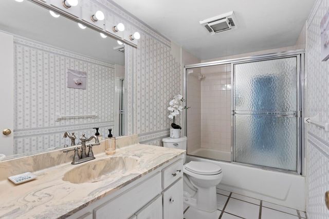 2900 GULF BOULEVARD 211, Belleair Beach, FL 33786