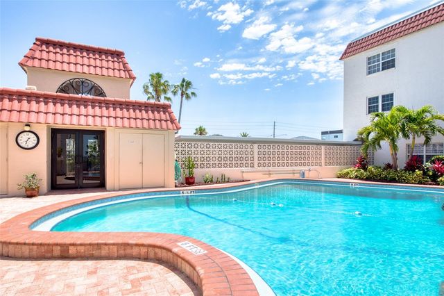 2900 GULF BOULEVARD 211, Belleair Beach, FL 33786