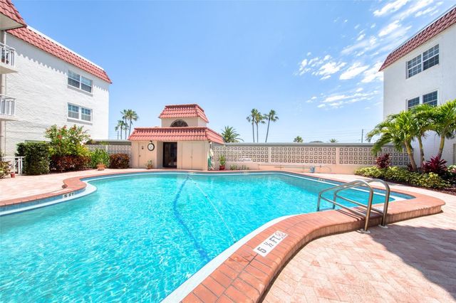 2900 GULF BOULEVARD 211, Belleair Beach, FL 33786