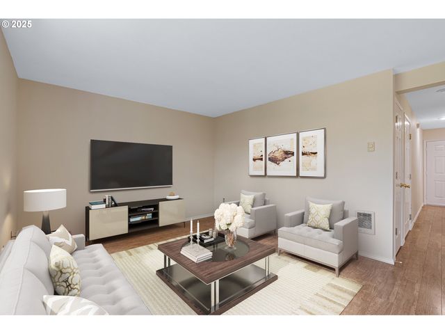 7145 Sw SAGERT St 103, Tualatin, OR 97062