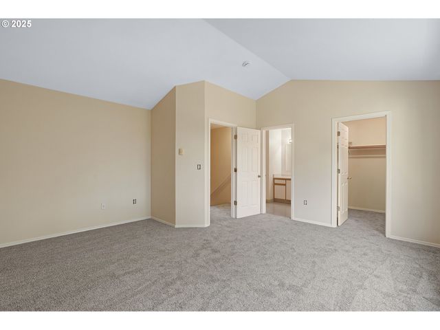 7145 Sw SAGERT St 103, Tualatin, OR 97062