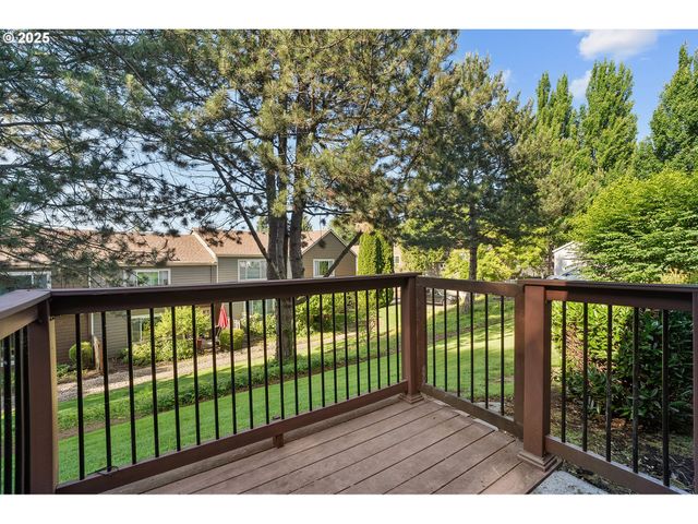 7145 Sw SAGERT St 103, Tualatin, OR 97062