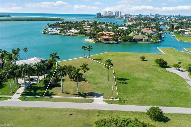 1028 W Inlet DR, Marco Island, FL 34145