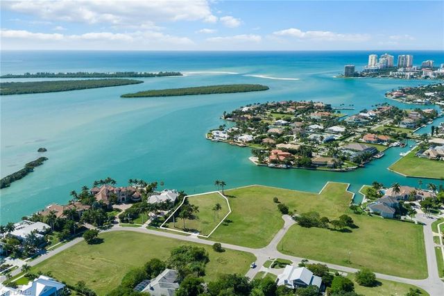 1028 W Inlet DR, Marco Island, FL 34145