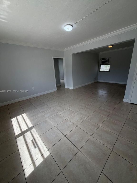 561 SW 7th Street 1, Miami, FL 33130