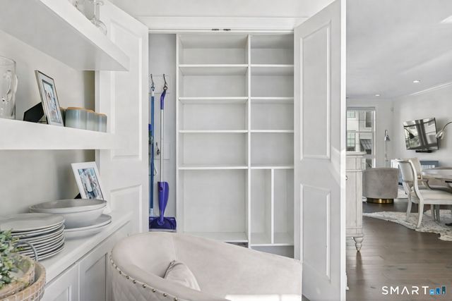 63 Brentwood Circle 63, Danbury, CT 06810