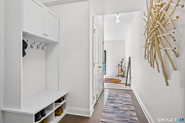 63 Brentwood Circle 63, Danbury, CT 06810