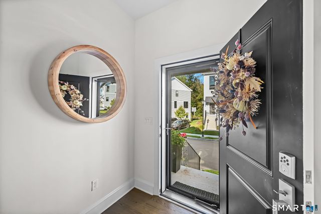 63 Brentwood Circle 63, Danbury, CT 06810