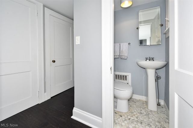 3382 Kenmore Road, Shaker Heights, OH 44122